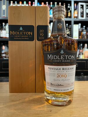 Midleton Very Rare 2019 mit 0,7l und 40% Midleton Very Rare 2019 mit 0,7l und 40%