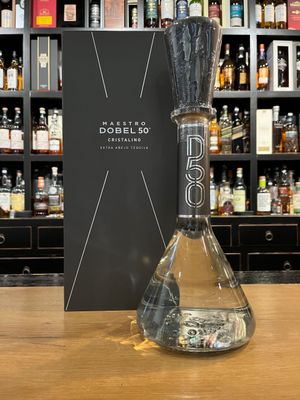 Maestro Dobel 50 Cristal Tequila mit 0,7L und 35% Maestro Dobel 50 Cristal Tequila mit 0,7L und 35%