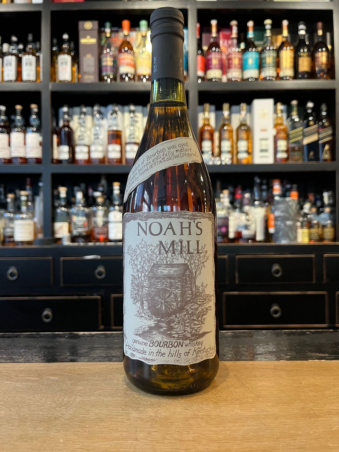 Noah's Mill Kentucky Straight Bourbon Batch 19-44 mit 0,7l und 57,15%
