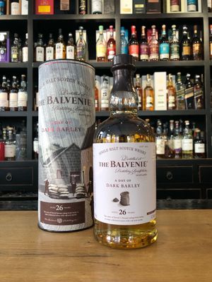Balvenie 26 Jahre Dark Barley (Story #3) mit 0,7L und 47,8% Balvenie 26 Jahre Dark Barley (Story #3) mit 0,7L und 47,8%