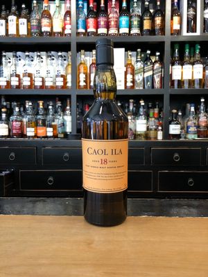 Caol Ila 18 Jahre mit 0,7 L und 43% Caol Ila 18 Jahre mit 0,7 L und 43%