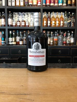 Bunnahabhain Eirigh na Greine Limitiert mit 1L und 46,3% Bunnahabhain Eirigh na Greine Limitiert mit 1L und 46,3%