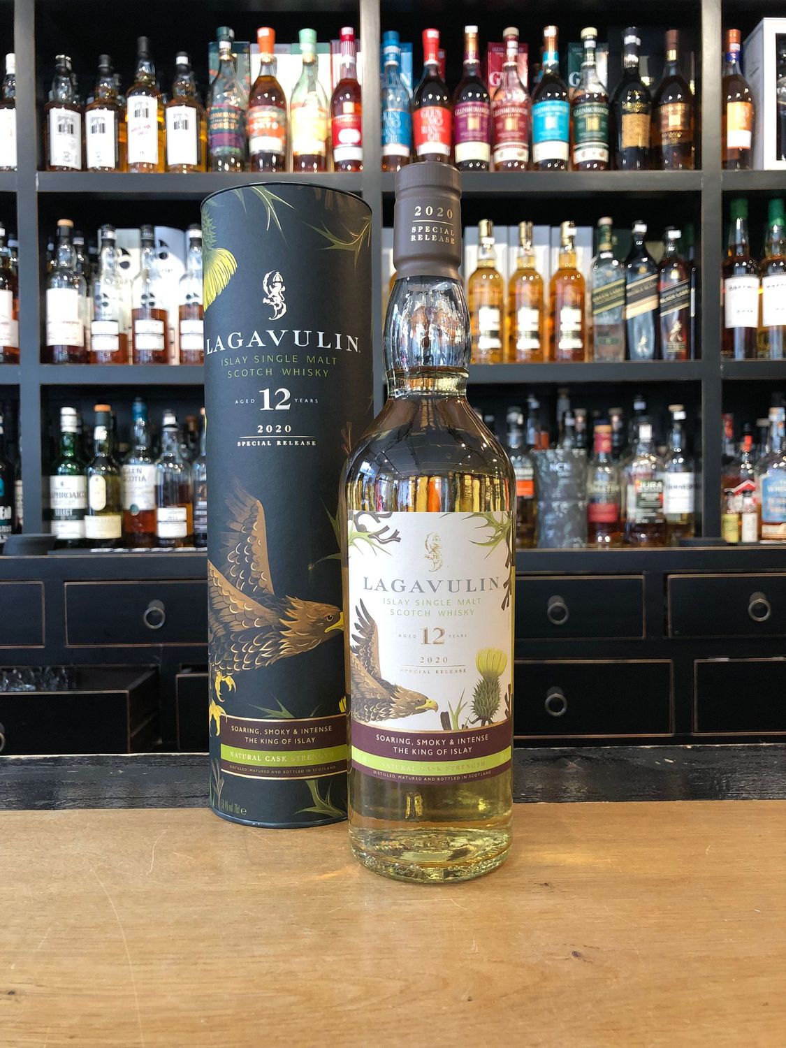 Lagavulin 12 Jahre Special Release 2020 mit 0,7 L und 56,4%