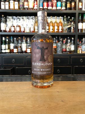 Glendalough Burgundy Finish mit 0,7L und 42% Glendalough Burgundy Finish mit 0,7L und 42%