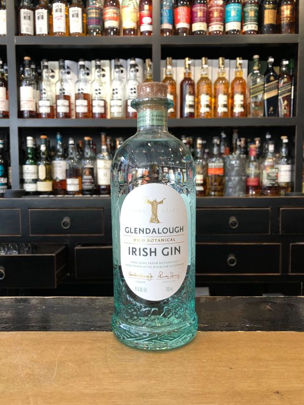 Glendalough Wild Botanical Gin mit 0,7L und 41% Glendalough Wild Botanical Gin mit 0,7L und 41%