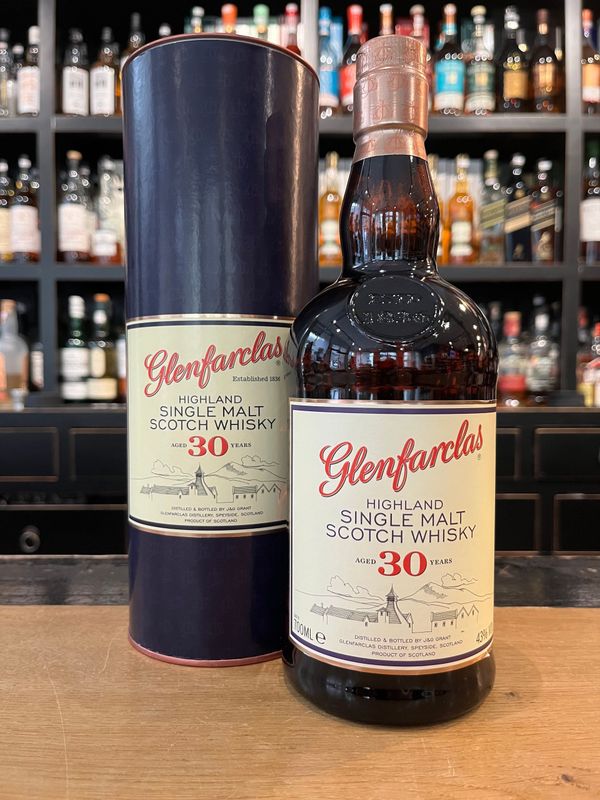Glenfarclas 30 Jahre mit 0,7 L und 43% Glenfarclas 30 Jahre mit 0,7 L und 43%