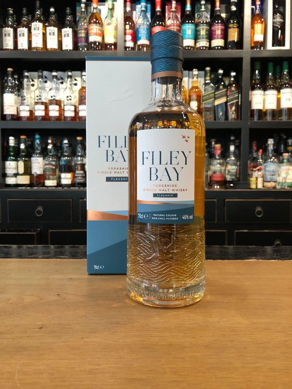 Filey Bay Flagship aus Yorkshire mit 0,7L und 46% Filey Bay Flagship aus Yorkshire mit 0,7L und 46%