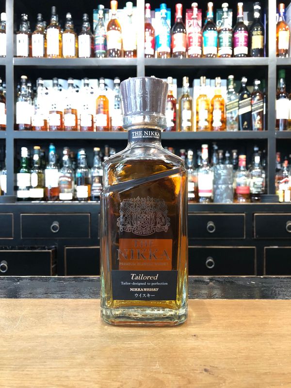 Nikka Tailored mit 0,7L und 43%