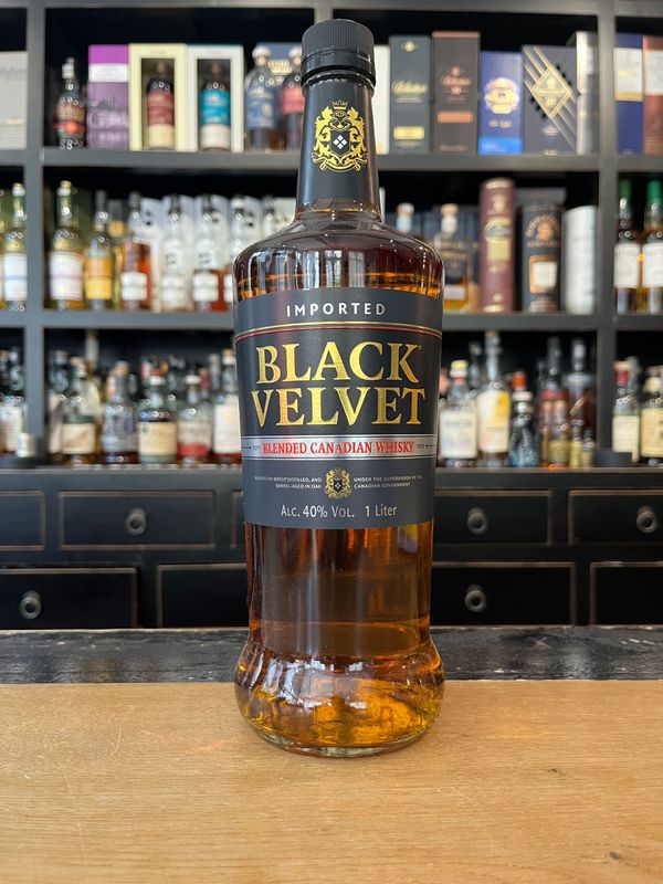 Black Velvet Blended Canadian Whisky mit 1L und 40% Black Velvet Blended Canadian Whisky mit 1L und 40%