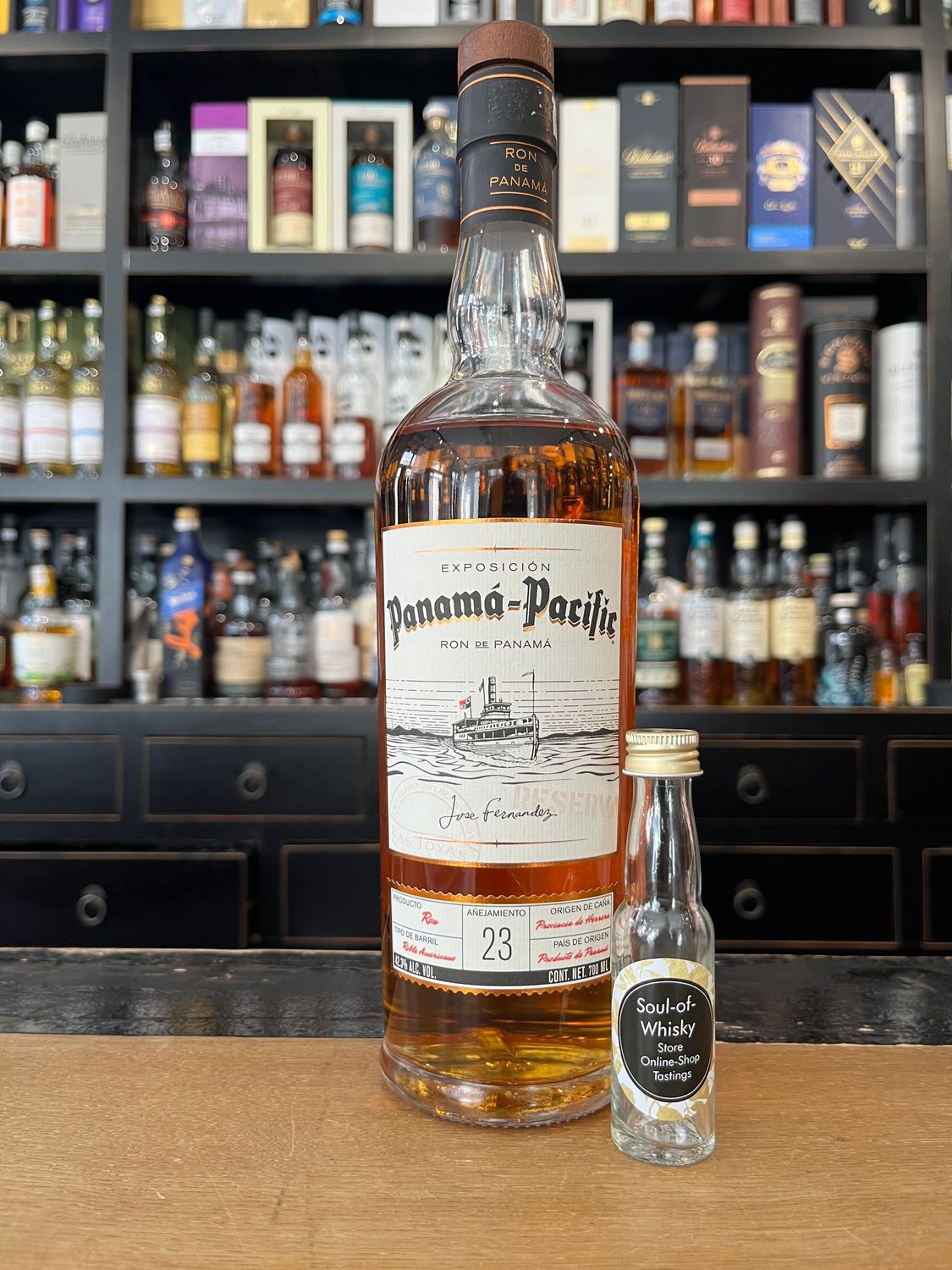 Panama Pacific Rum 23 Jahre Sample mit 2cl und 42,3%