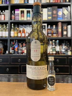 Lagavulin 12 Jahre Sample mit 2cl und 57,8% Lagavulin 12 Jahre Sample mit 2cl und 57,8%