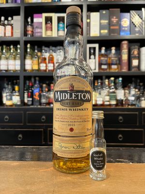 Midleton Very Rare 2015 Sample mit 2cl und 40% Midleton Very Rare 2015 Sample mit 2cl und 40%