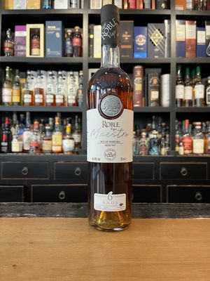 Ron Roble Maestro 6 Jahre mit 0,7l und 40% Ron Roble Maestro 6 Jahre mit 0,7l und 40%