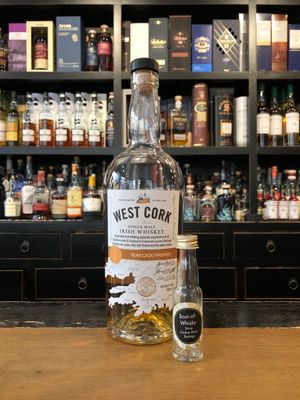 West Cork Rum Cask Sample mit 2cl und 43% West Cork Rum Cask Sample mit 2cl und 43%