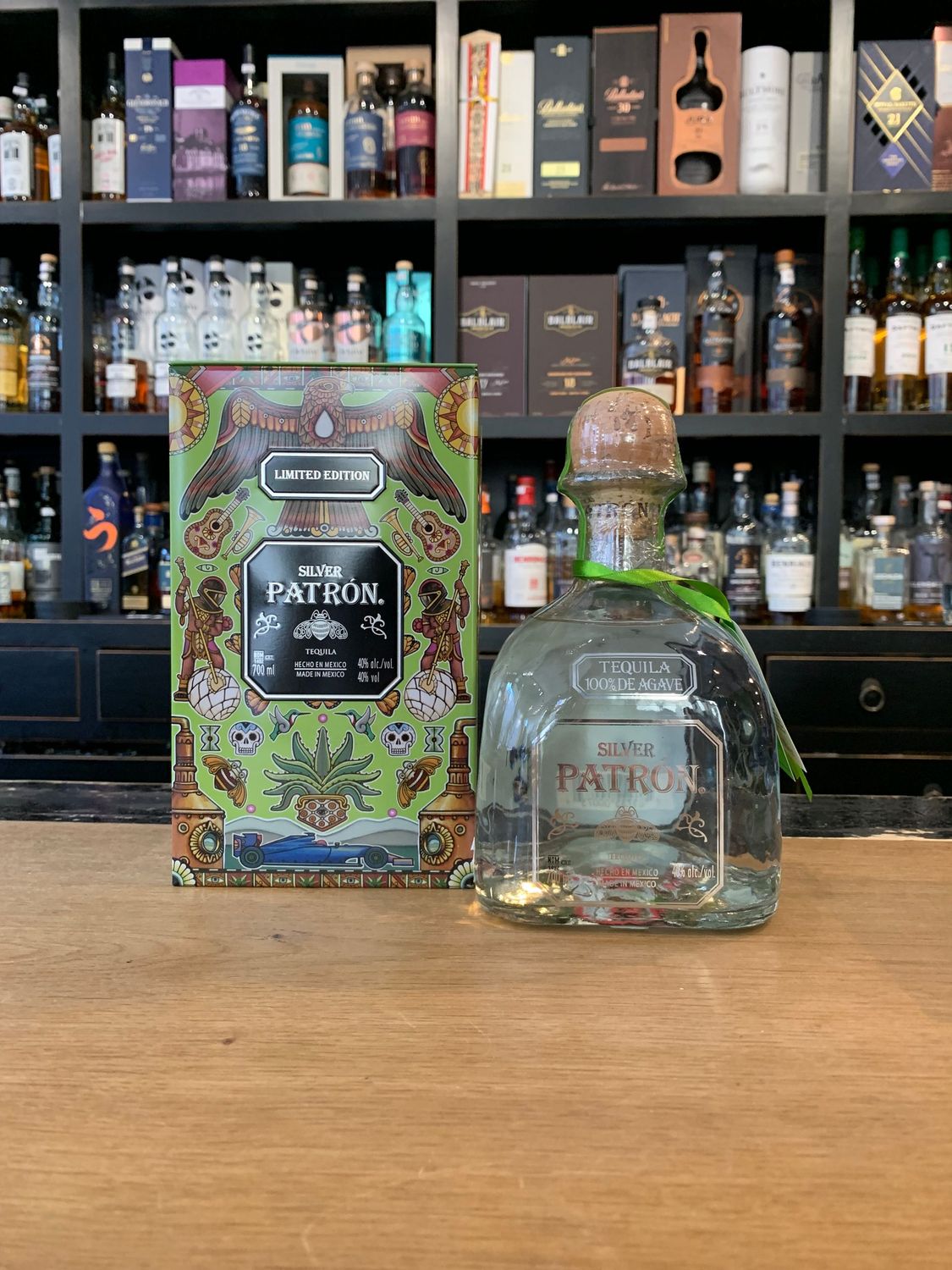 Gran Patron Silver Tequila in Metallbox limitierte Edition mit 0,7L und 40% Gran Patron Silver Tequila in Metallbox limitierte Edition mit 0,7L und 40%