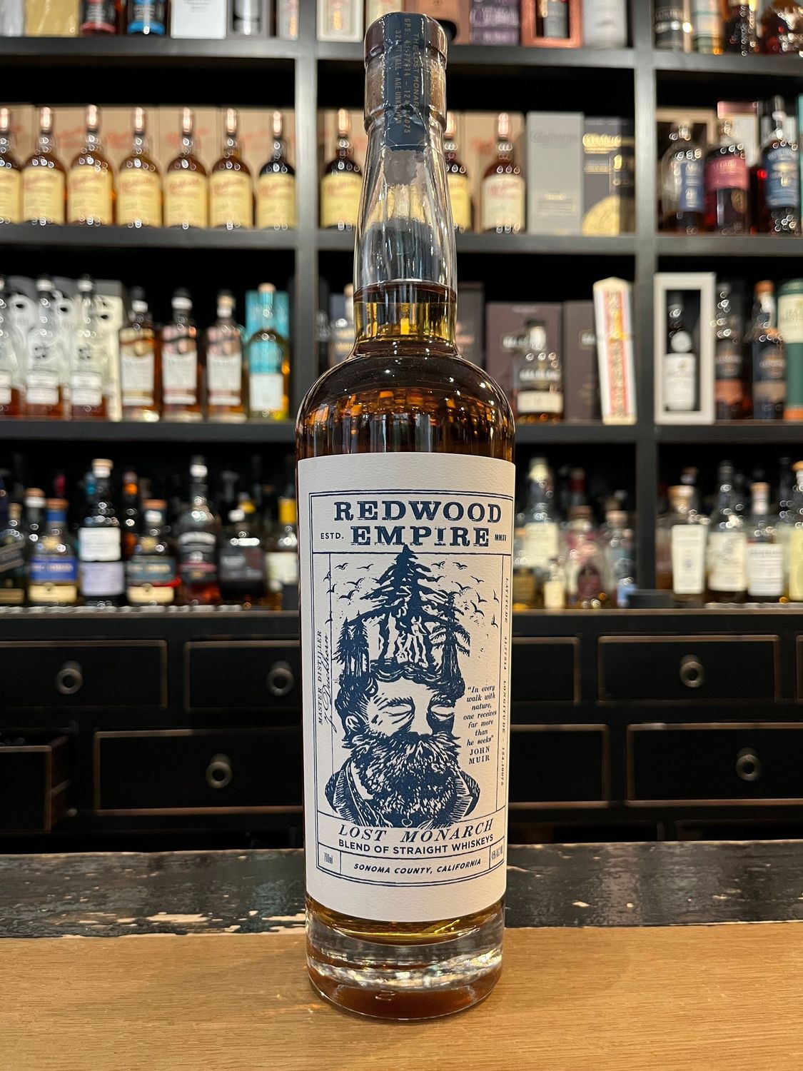 Redwood Empire Lost Monarch American Whiskey mit 0,7L und 45%