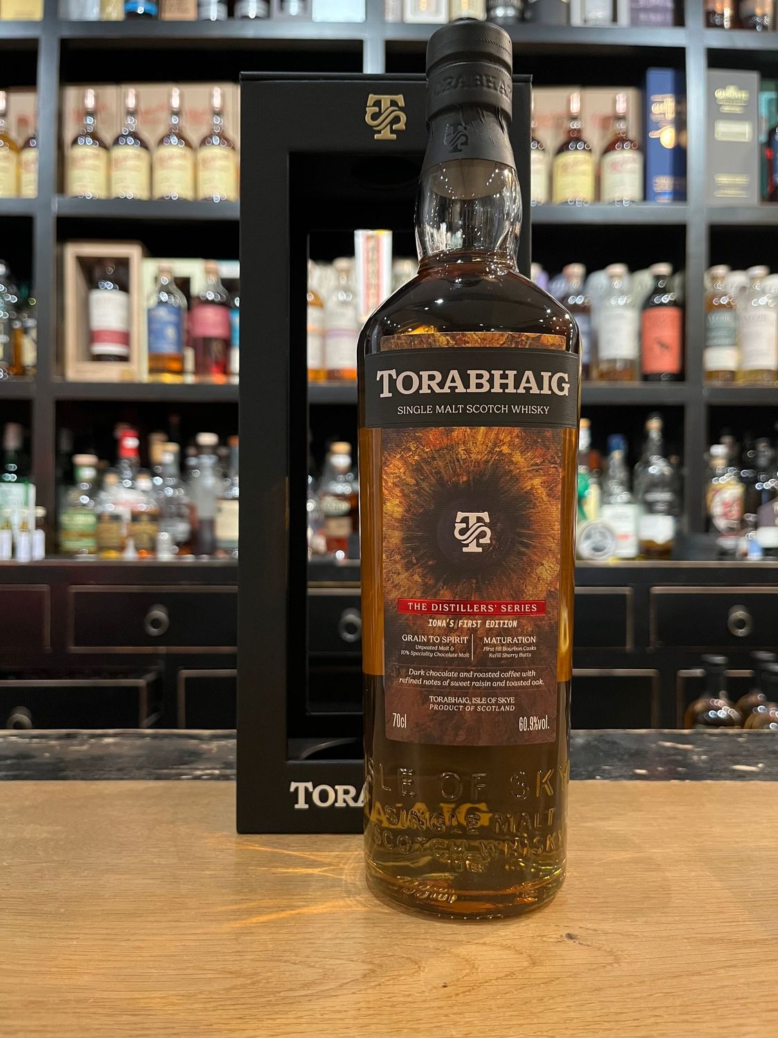 Torabhaig Distillers' Series Iona MacPhie's First Edition mit 0,7l und 60,9%