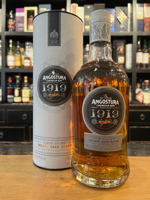 Angostura 8 Jahre Rum mit 0,7l und 40% Angostura 8 Jahre Rum mit 0,7l und 40%