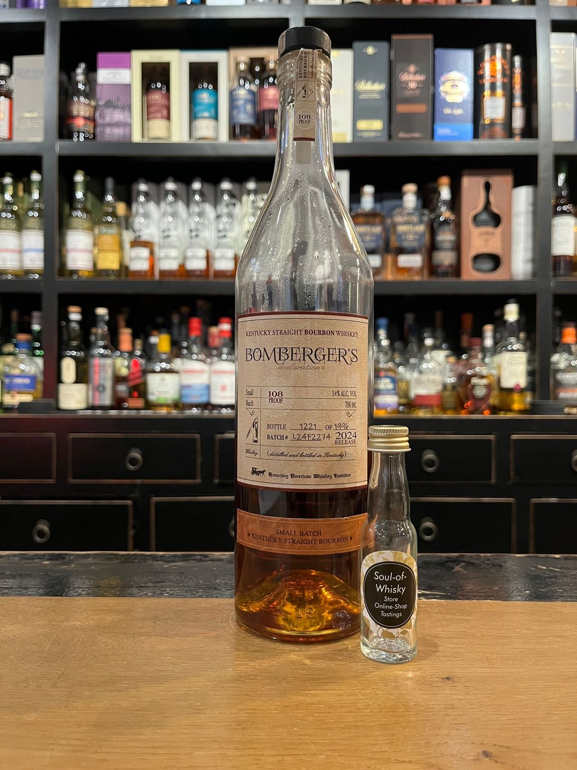 Bombergers Small Batch Release 2024 Sample mit 2cl und 54% Bombergers Small Batch Release 2024 Sample mit 2cl und 54%