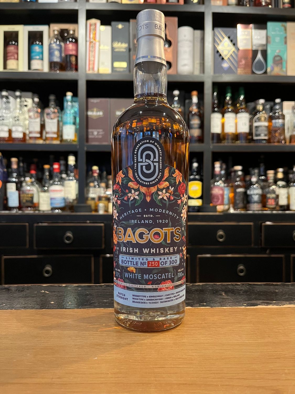 Bagots Limited & Rare White Moscatel Cask mit 0,7l und 55% Bagots Limited & Rare White Moscatel Cask mit 0,7l und 55%