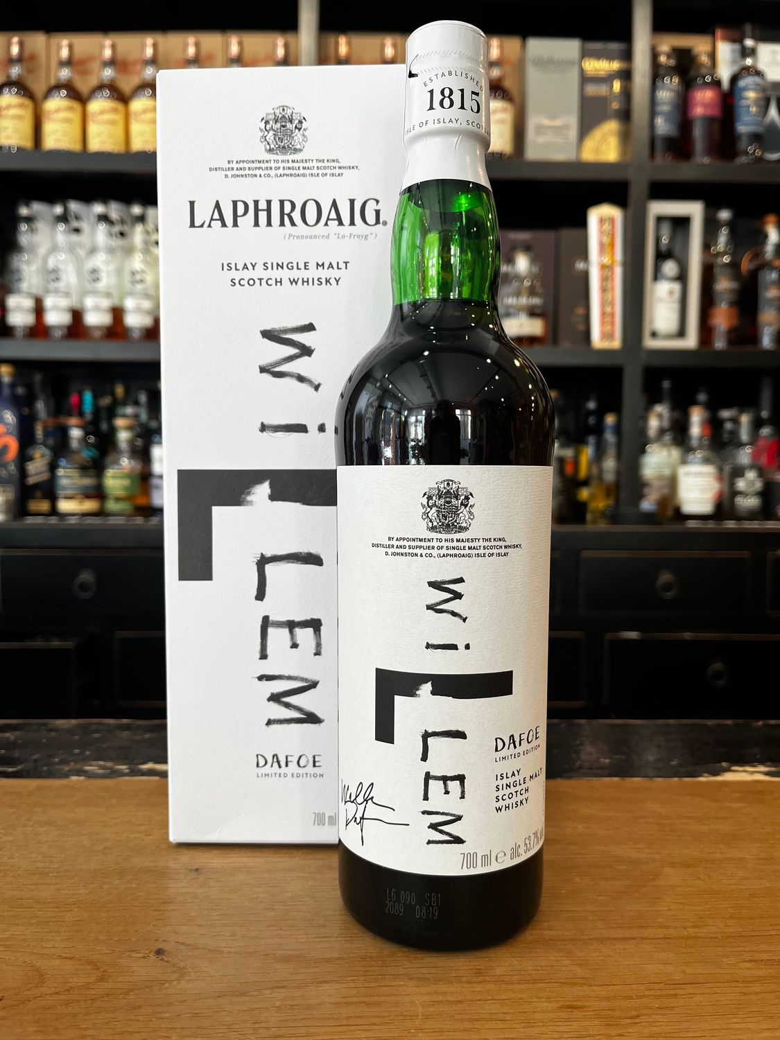 Laphroaig 14 Jahre Willem Dafoe mit 0,7L und 53,7%