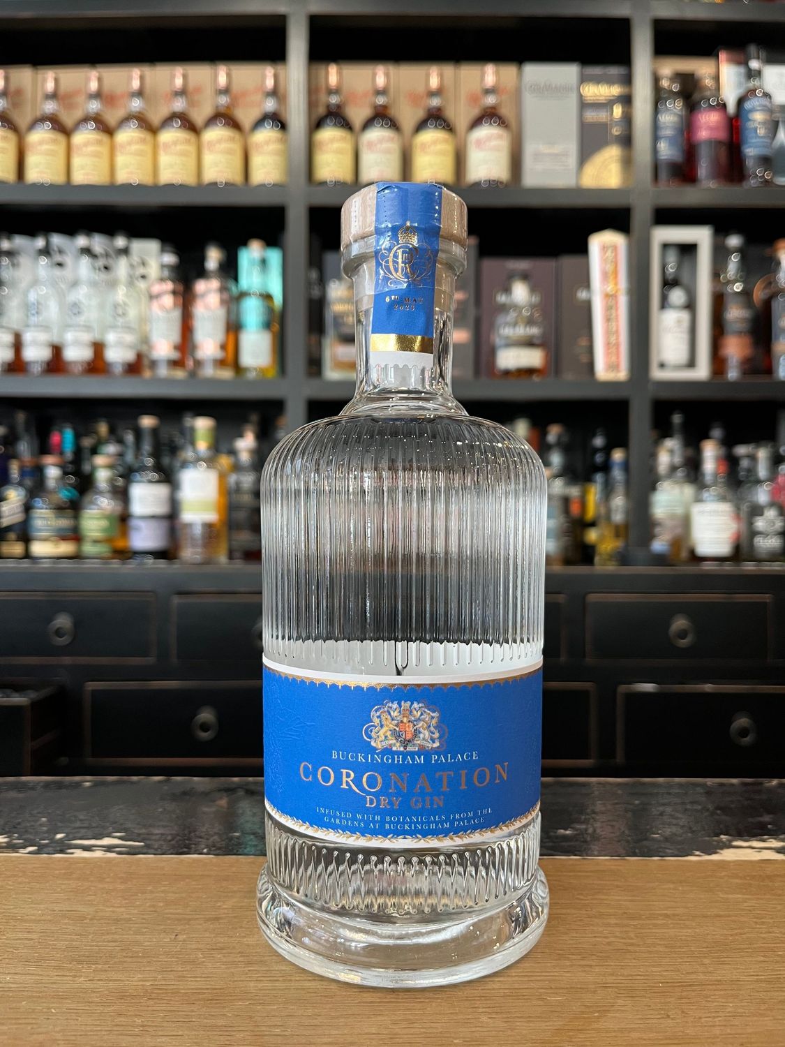Buckingham Palace Coronation Gin mit 0,7L und 40% Buckingham Palace Coronation Gin mit 0,7L und 40%
