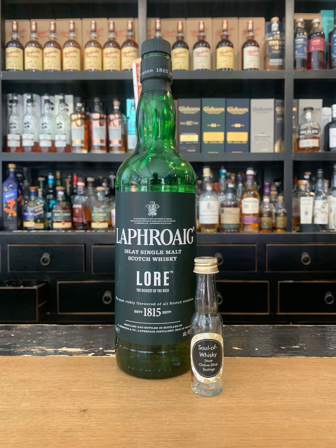 Laphroaig Lore Sample mit 2cl und 48% Laphroaig Lore Sample mit 2cl und 48%