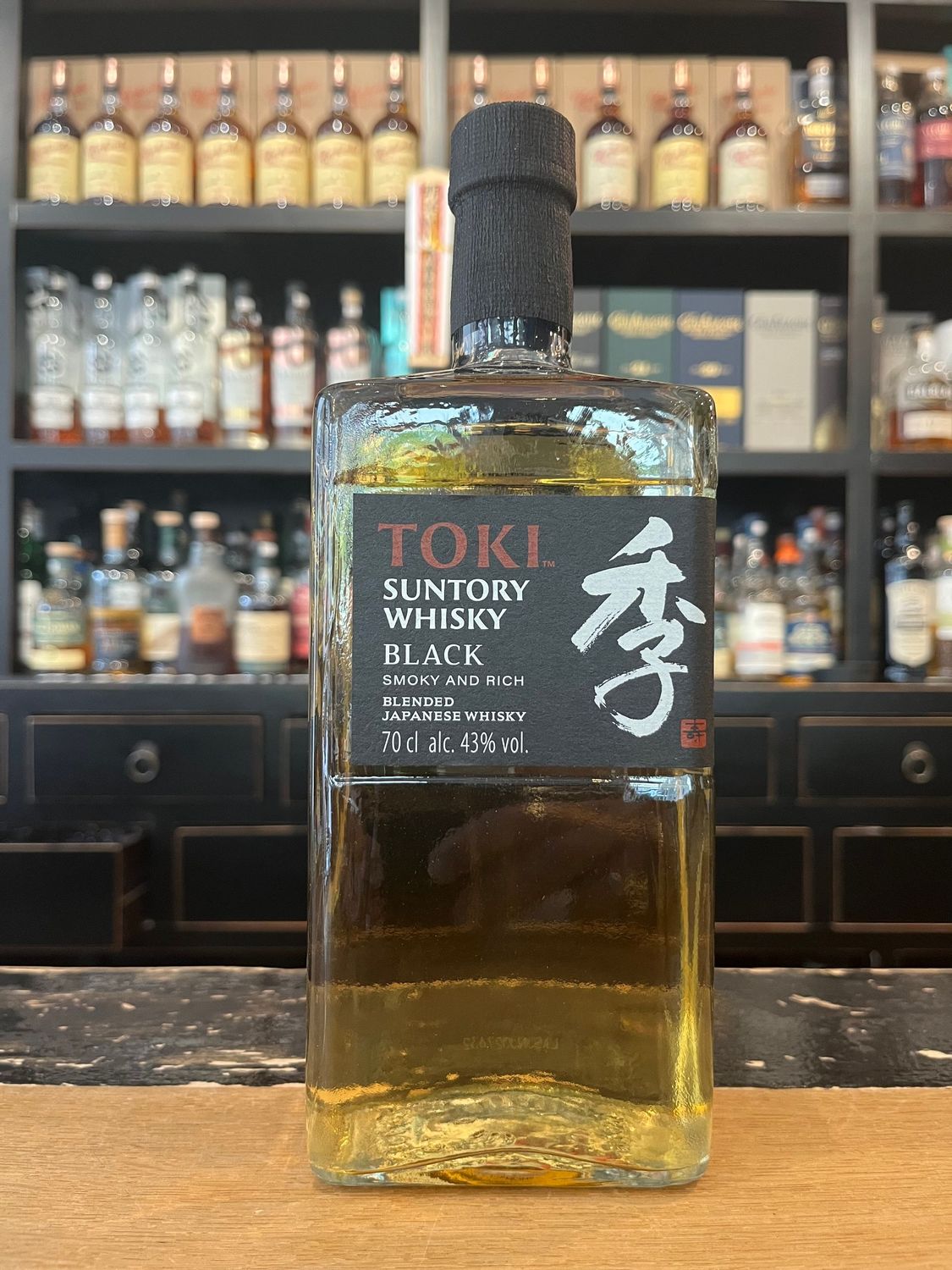 Suntory Toki Black mit 0,7L und 43% Suntory Toki Black mit 0,7L und 43%