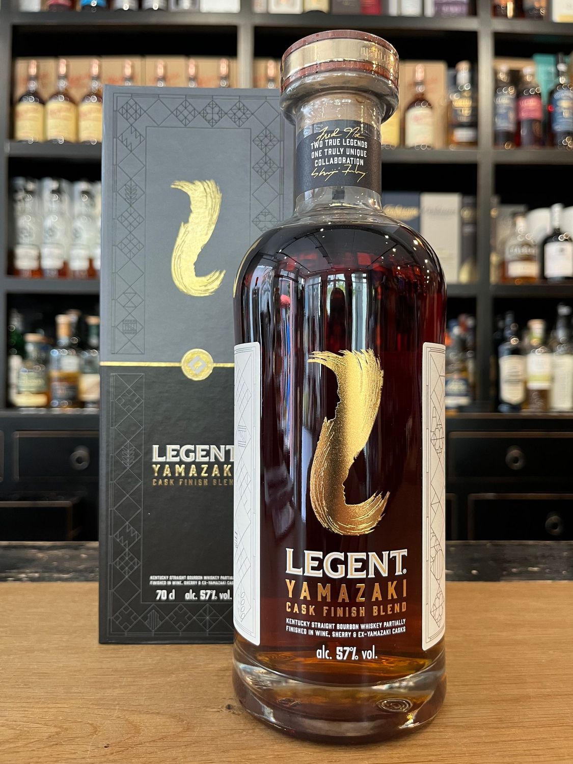 Legent Yamazaki Cask Finish mit 0,7l und 57% Legent Yamazaki Cask Finish mit 0,7l und 57%