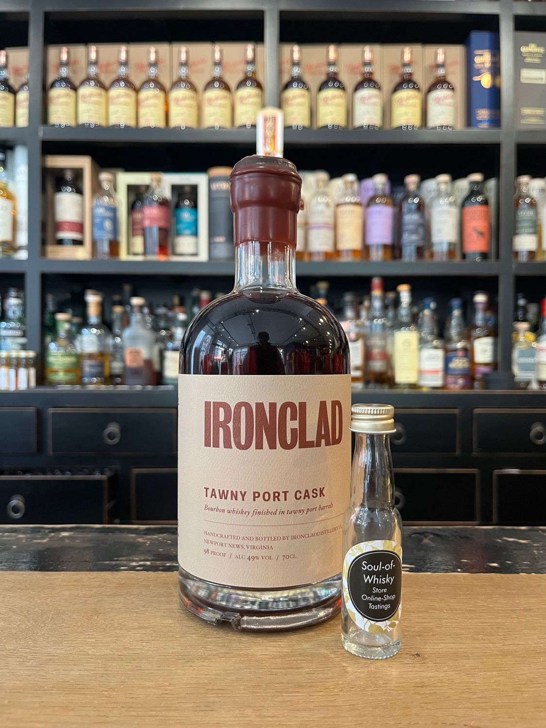 Ironclad Tawny Port Cask mit 2cl und 49% Ironclad Tawny Port Cask mit 2cl und 49%