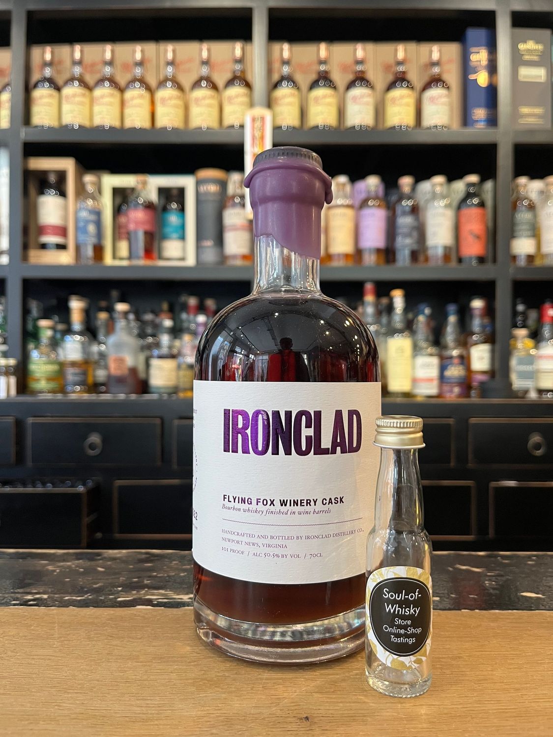 Ironclad Wine Cask mit 2cl und 50,5% Ironclad Wine Cask mit 2cl und 50,5%