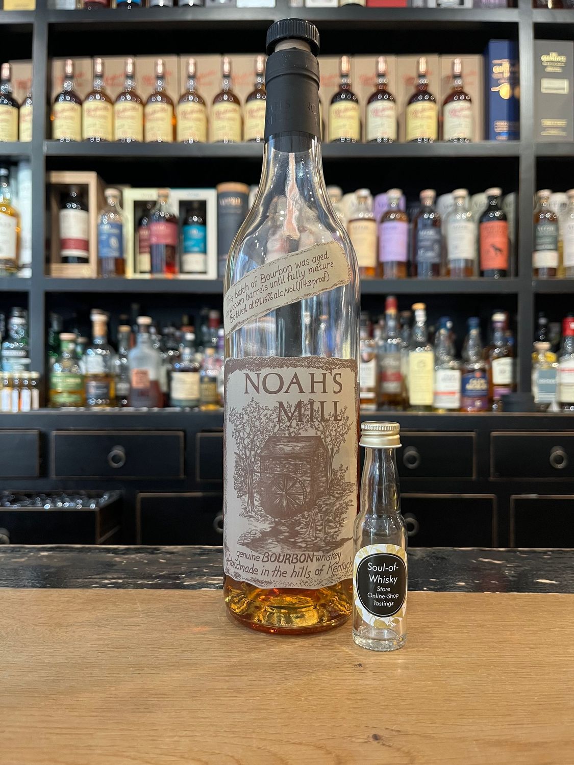 Noahs Mill Bourbon mit 2cl und 57,15% Noahs Mill Bourbon mit 2cl und 57,15%