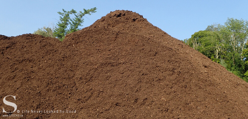 Dark Brown Hardwood Mulch