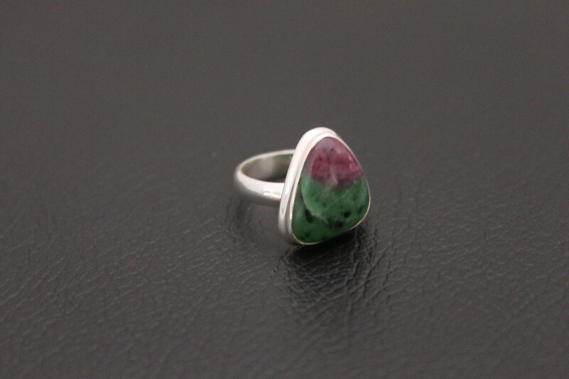 Ring - Ruby Zoisite
