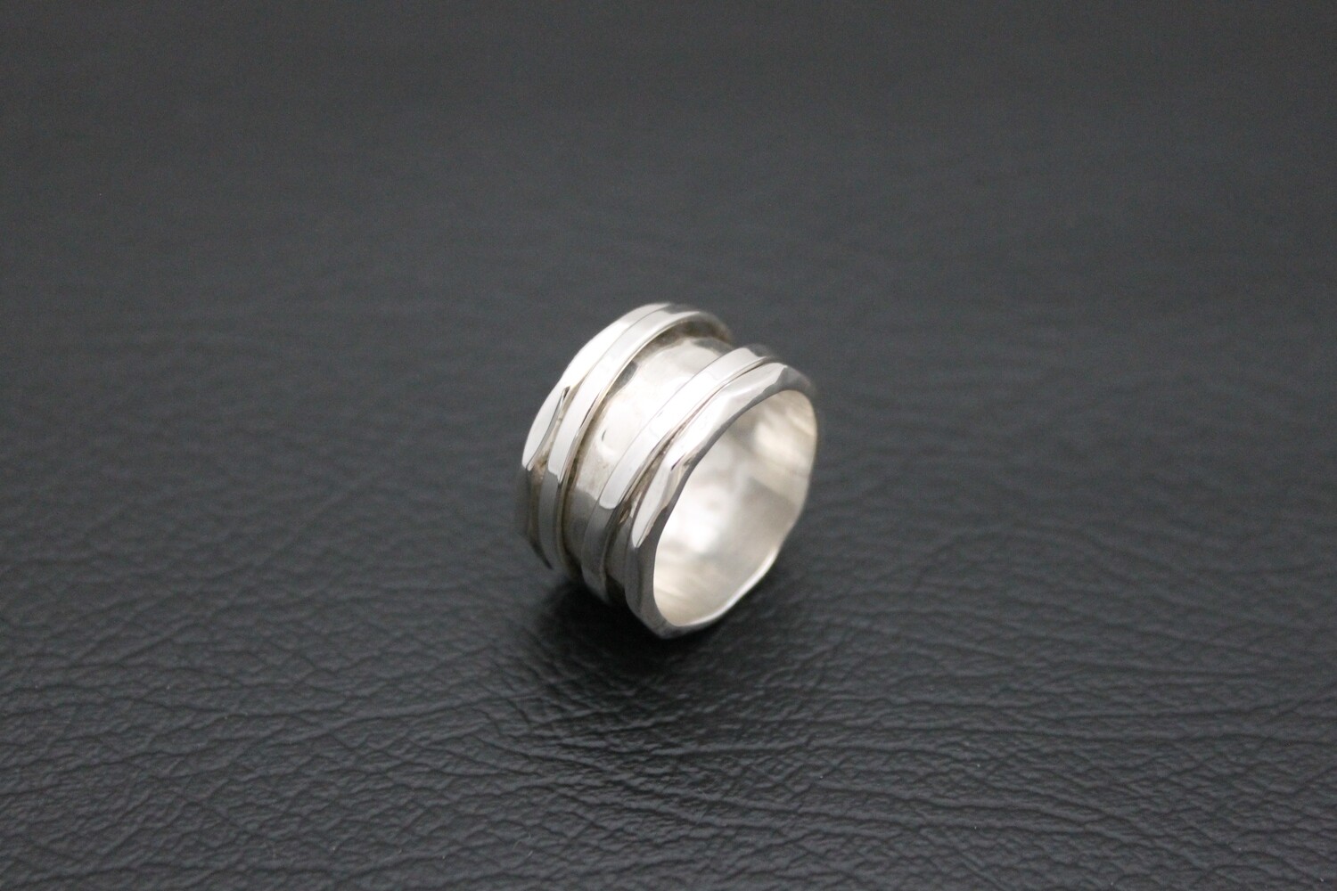Ring - Spin ring textured