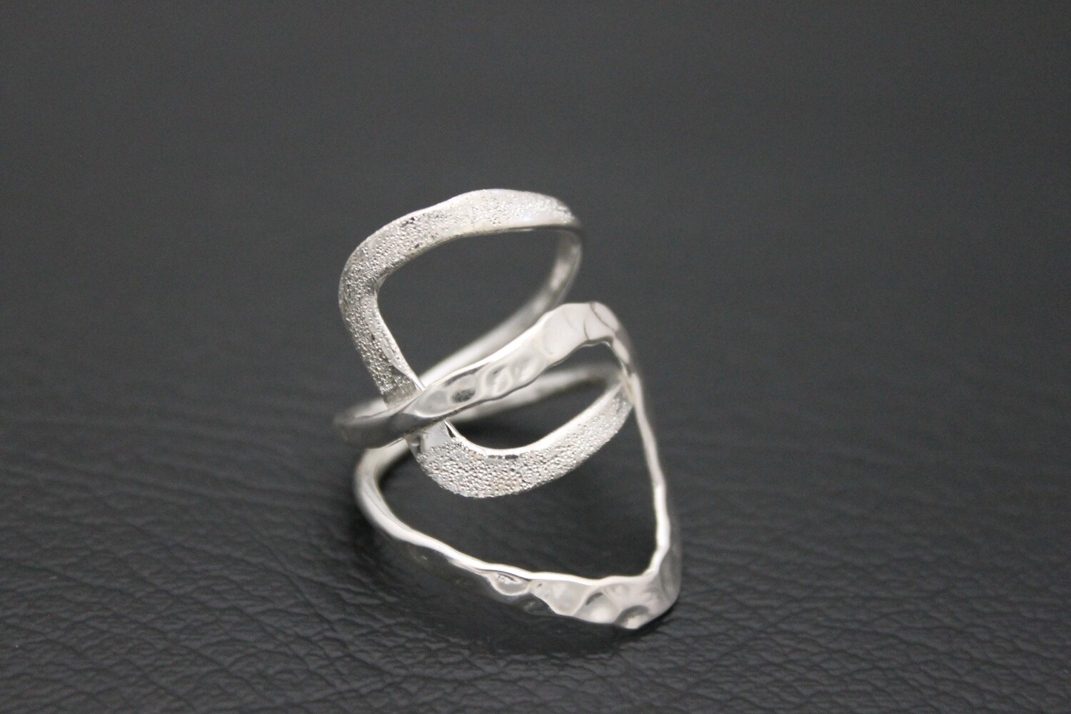 Ring - Textured finish