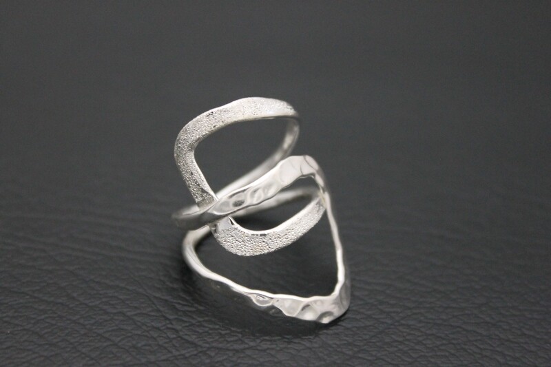 Ring - Textured finish