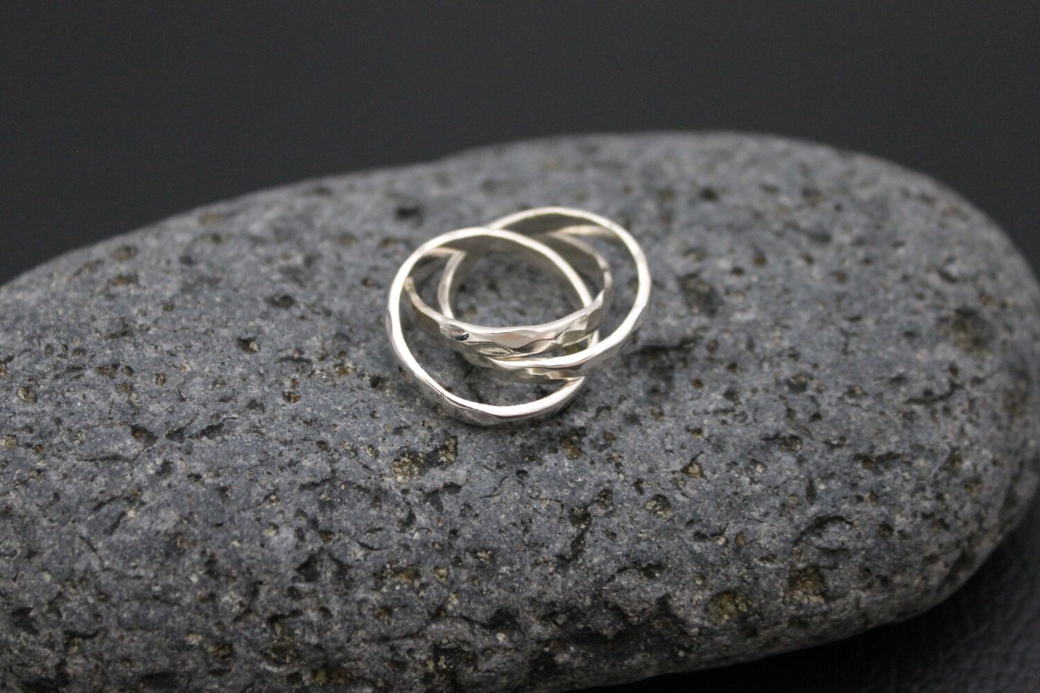 Ring - Hammered Interlocking