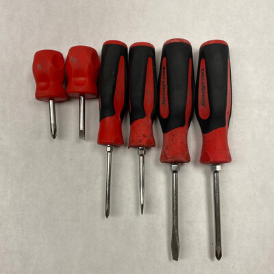 Snap on Tools-™️ SHD1 Stubby Hard Handle Flat Screwdriver RED 