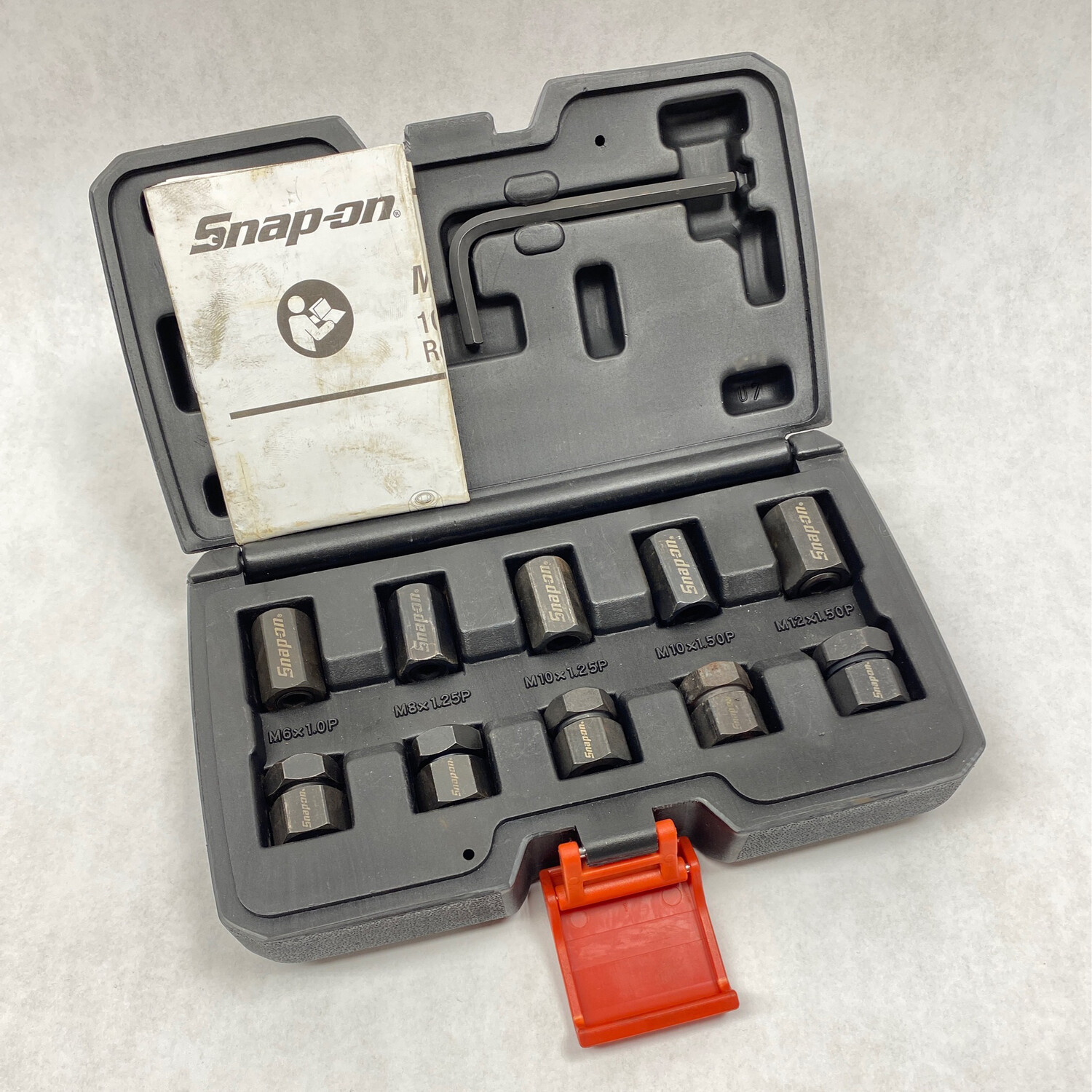 Snap On 10pc Metric Stud Remover & Install Kit, MSKM10