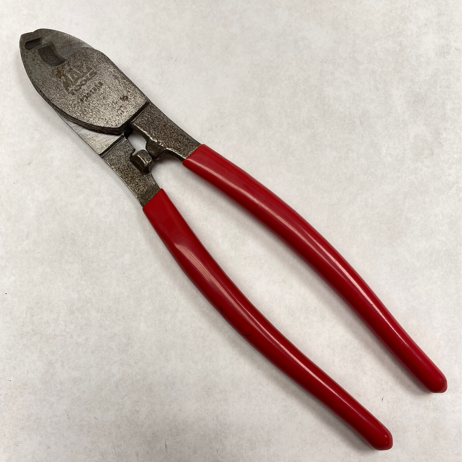 Mac Tools Cable Cutters, P301888 Shop Tool Swapper