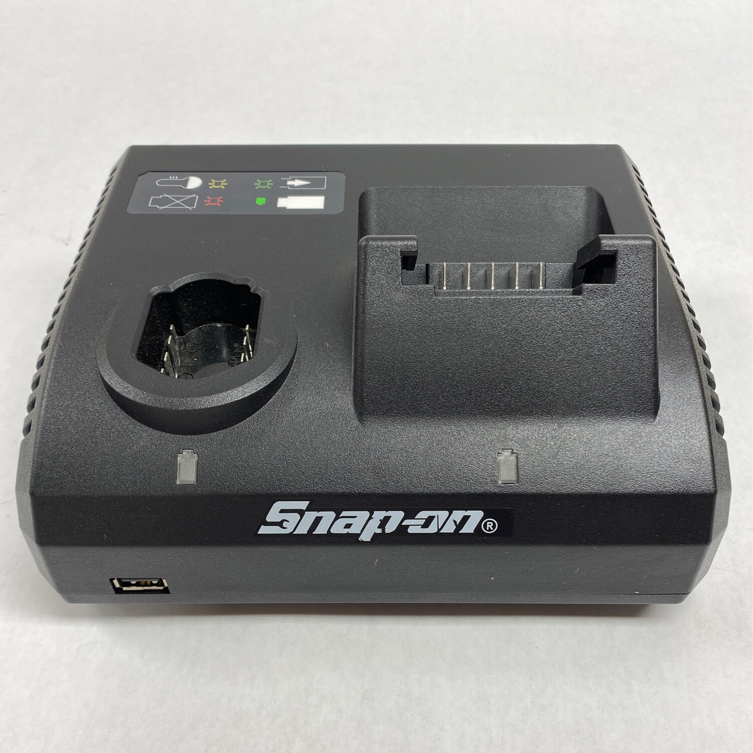 Snap On 14.4v/18v Dual Battery Charger, CTC131 Shop Tool Swapper