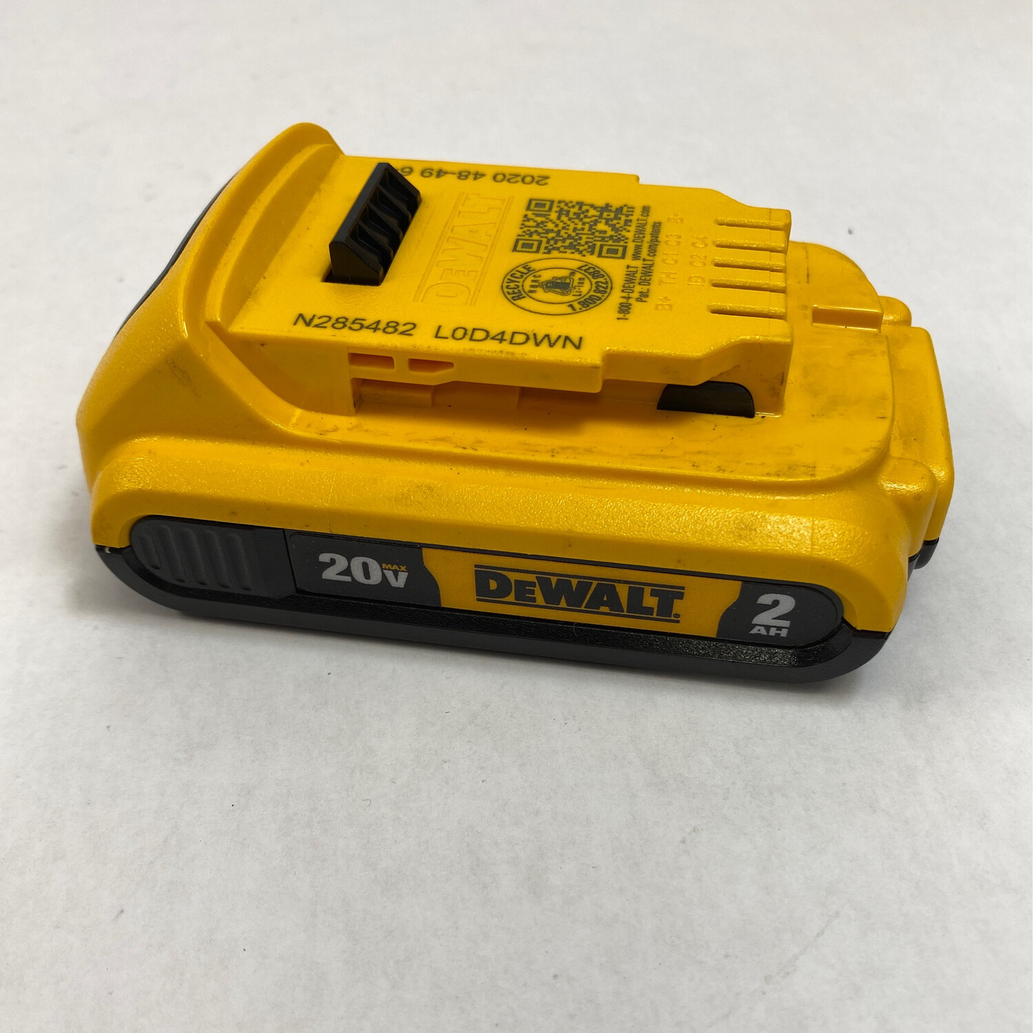 thumbnail image 2 of Elefly 20V Cordless LED Work Light DCL043 Compatible With 20V Max Lithium Ion 2 of 14