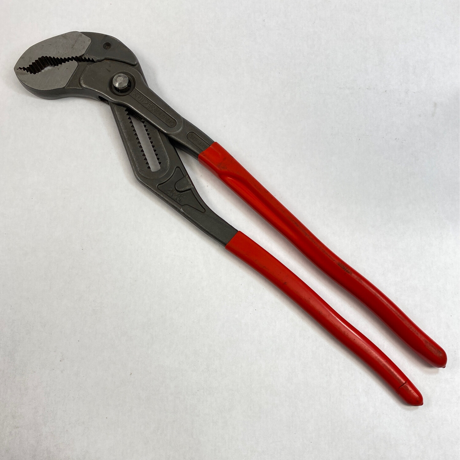 KNIPEX Cobra® XXL Pipe Wrench and Water Pump Pliers, 87 01 560