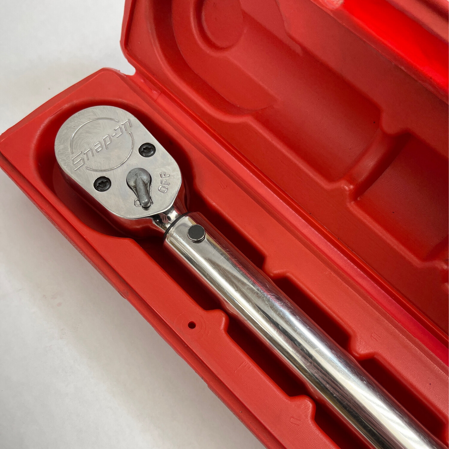 Snap On 1/2" Drive Adjustable Click-Type Fixed Ratchet Torque Wrench  (50–250 ft-lb)