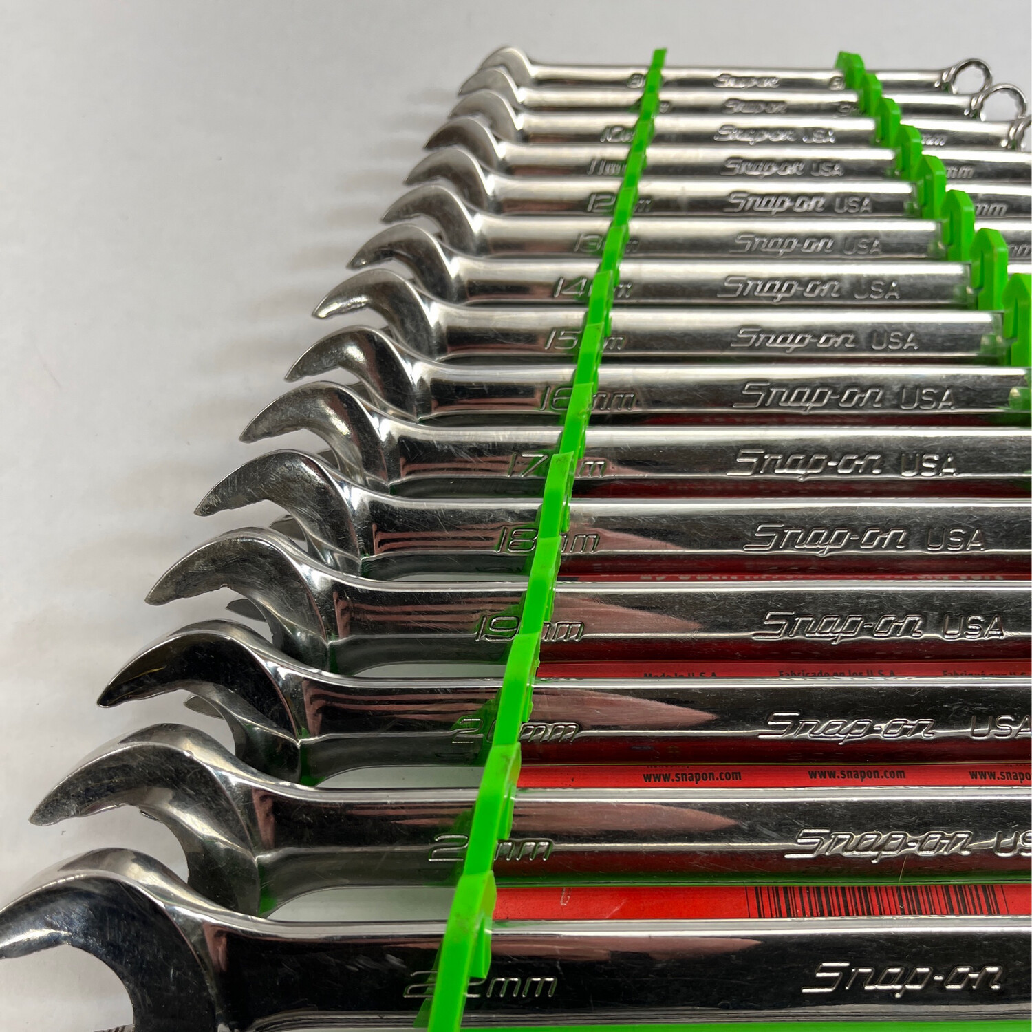 Snap On 18 Pc. 12-Point Metric Flank Drive Plus Combination Snap On 18 Pc. 12-Point Metric Flank Drive Plus Combination