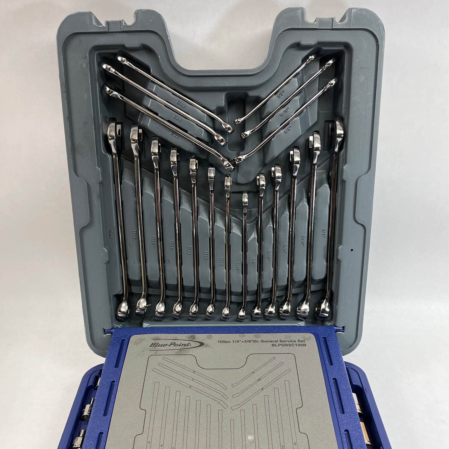 Blue Point 100 Pc. 1/4” & 3/8” SAE/Metric Drive General Service 
