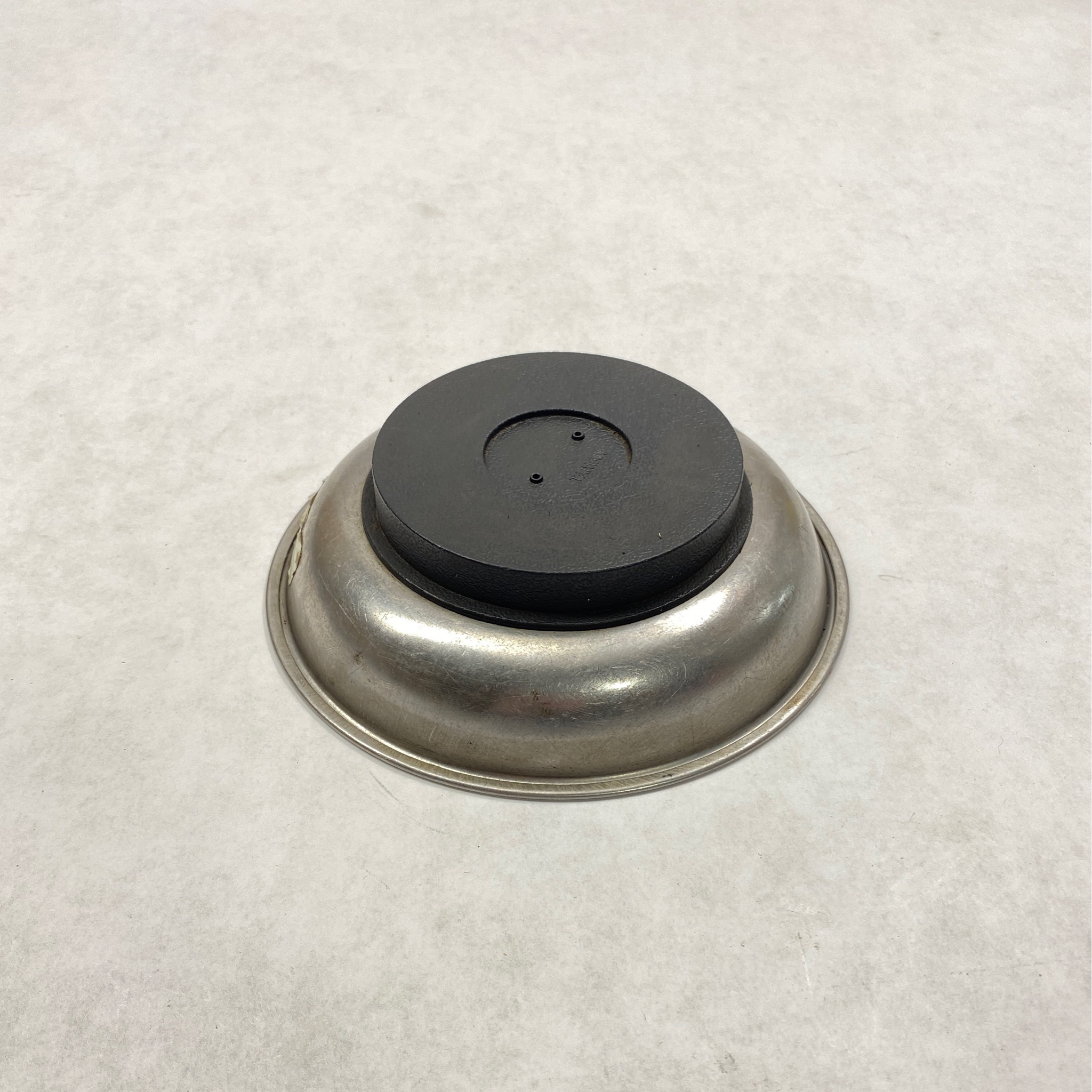Blue Point: MRB5: Round Magnetic Bowl with center magnet