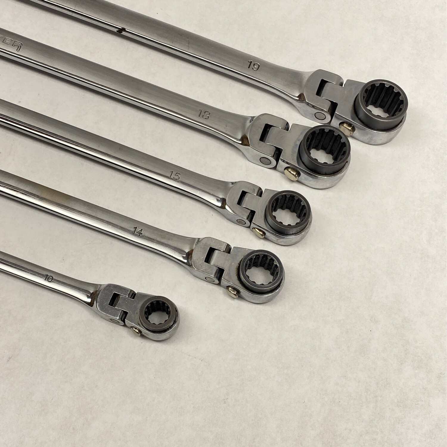 Monster ratcheting wrenches deals