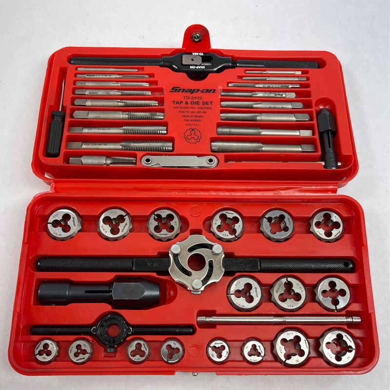 Snap On 42 Pc. SAE Tap & Die Set, TD-2425